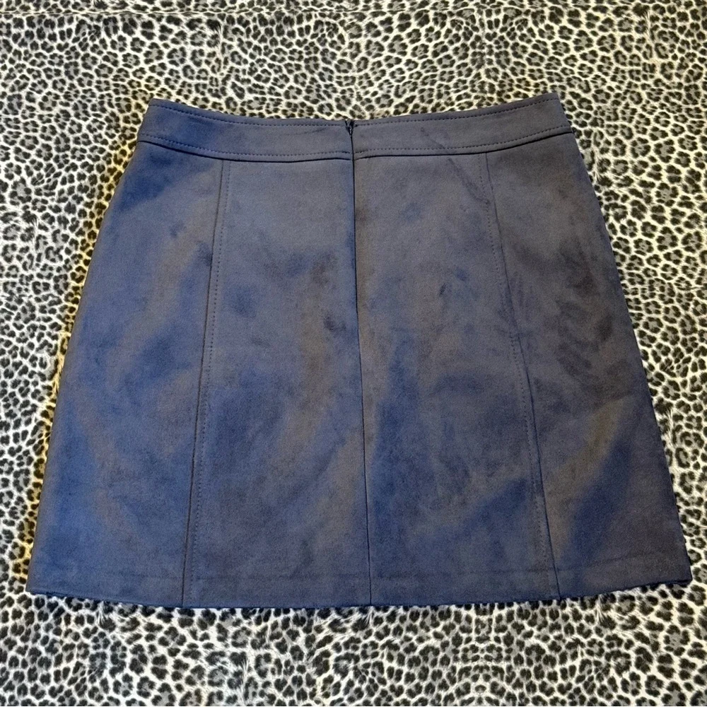 LOFT Blue Faux Suede Mini Skirt Size 6